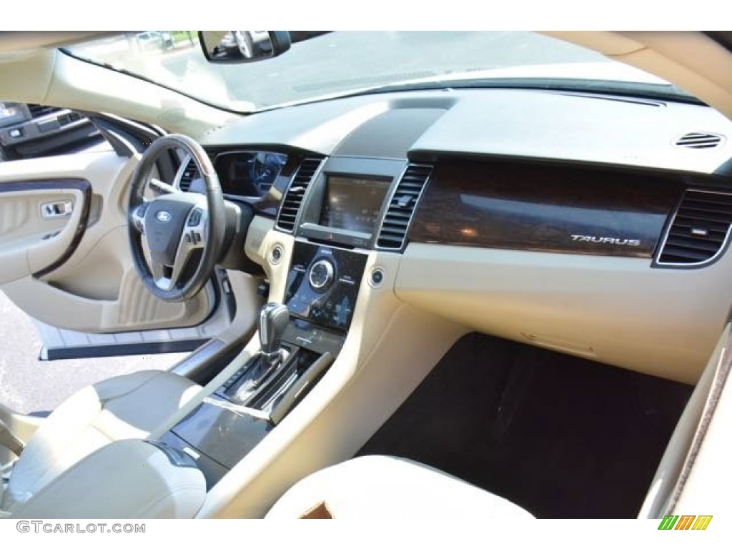 2015 Taurus Limited - Oxford White / Dune photo #16