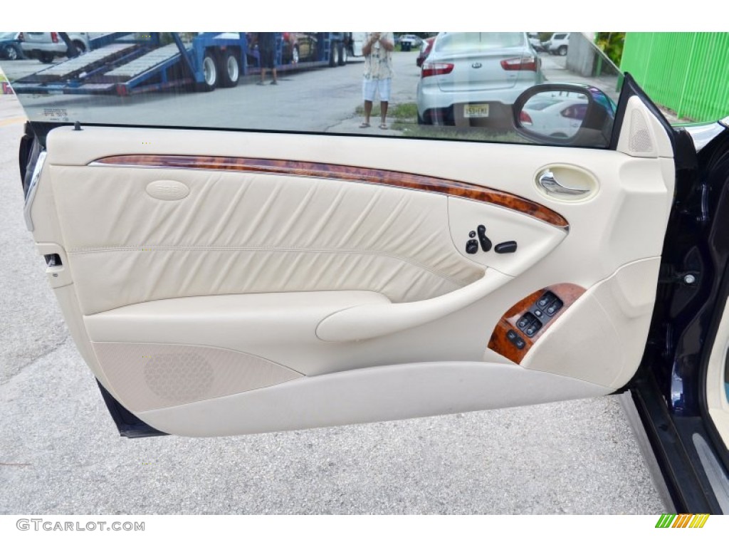 2009 Mercedes-Benz CLK 550 Coupe Black/Cappuccino Door Panel Photo #106940085
