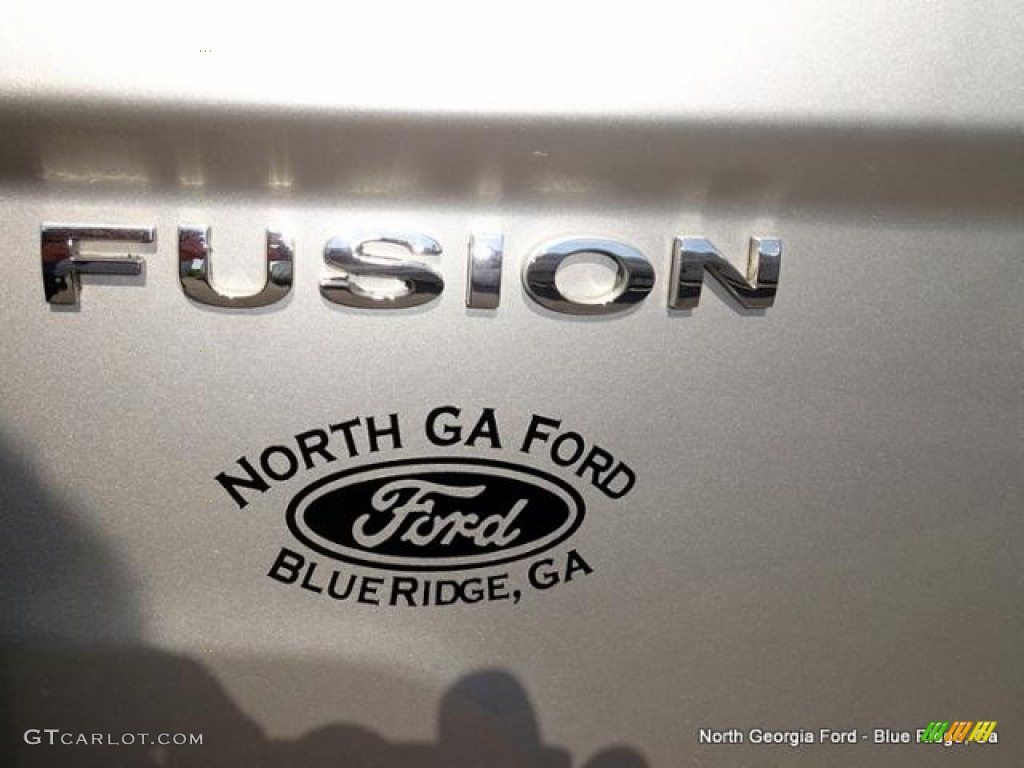 2011 Fusion SE V6 - Ingot Silver Metallic / Charcoal Black photo #38