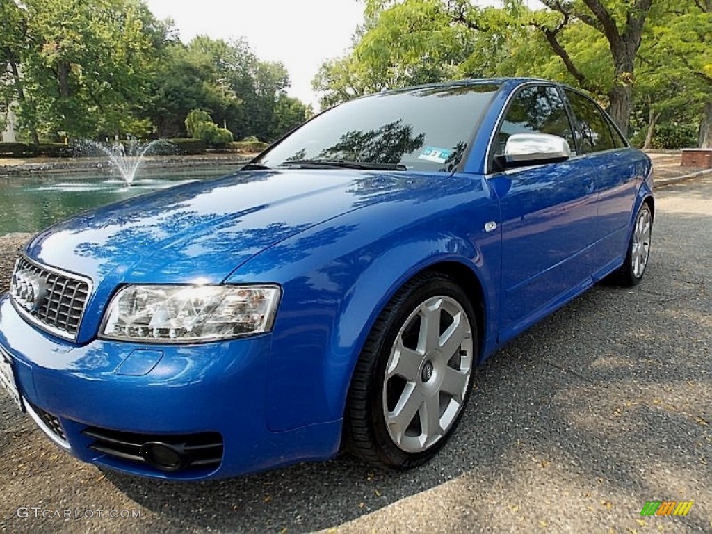 Nogaro Blue Audi S4