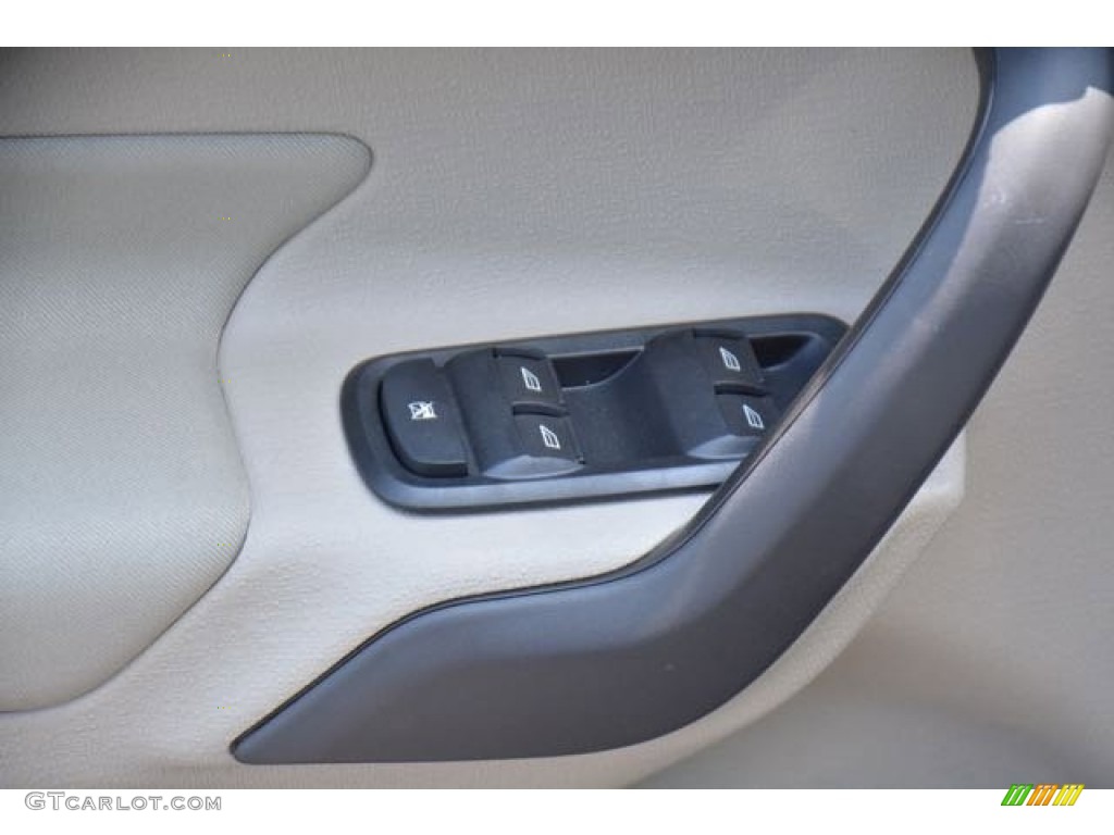 2015 Fiesta SE Hatchback - Magnetic Metallic / Medium Light Stone photo #18
