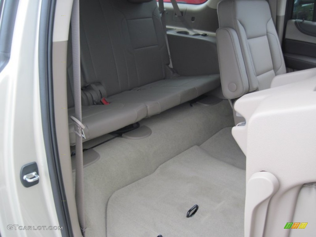 2016 Suburban LTZ 4WD - Champagne Silver Metallic / Cocoa/Dune photo #27