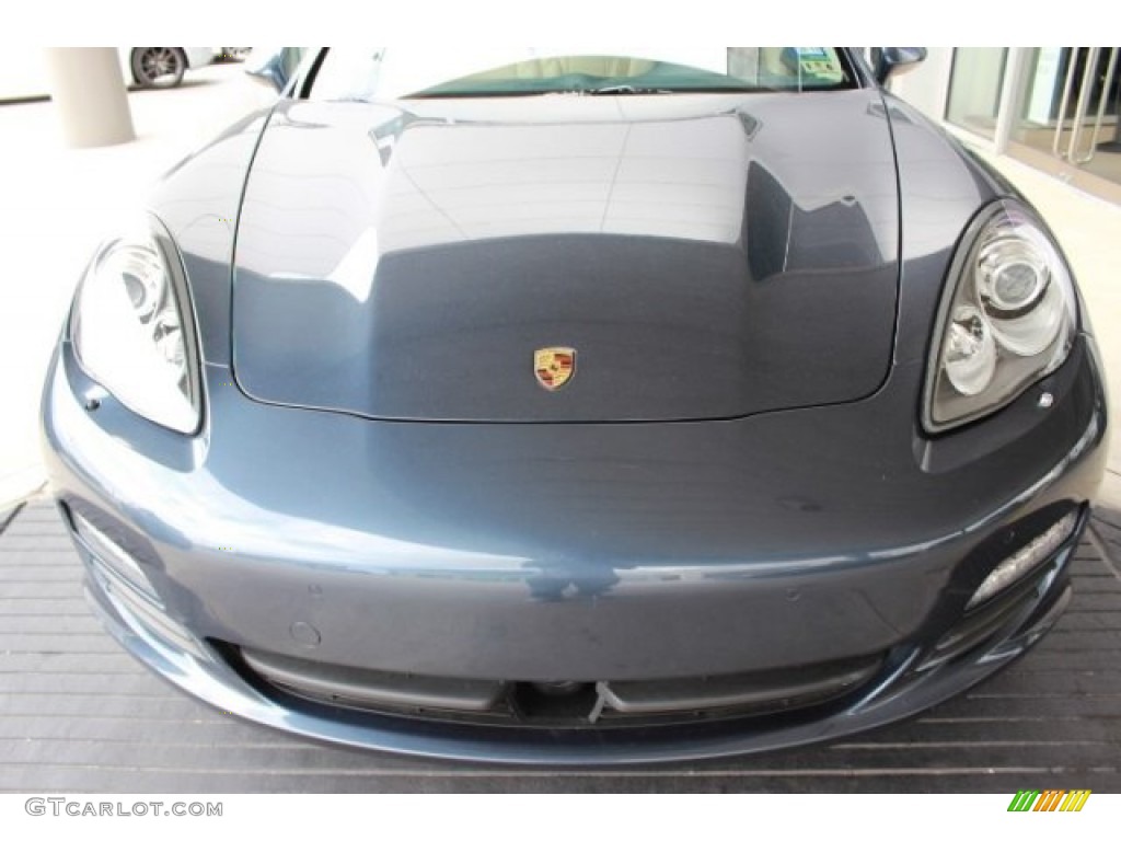 2013 Panamera S - Yachting Blue Metallic / Yachting Blue/Cream photo #2
