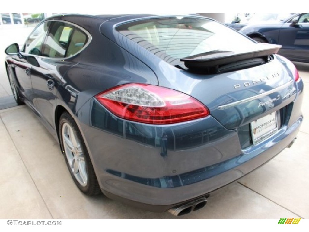 2013 Panamera S - Yachting Blue Metallic / Yachting Blue/Cream photo #8
