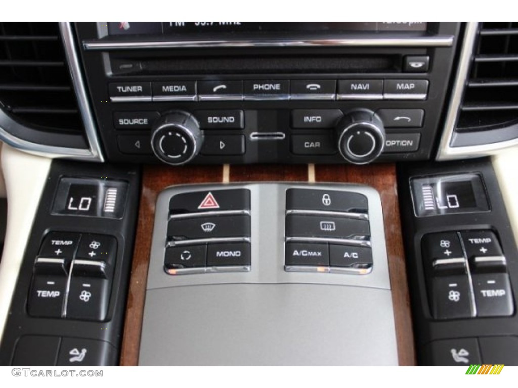 2013 Panamera S - Yachting Blue Metallic / Yachting Blue/Cream photo #23