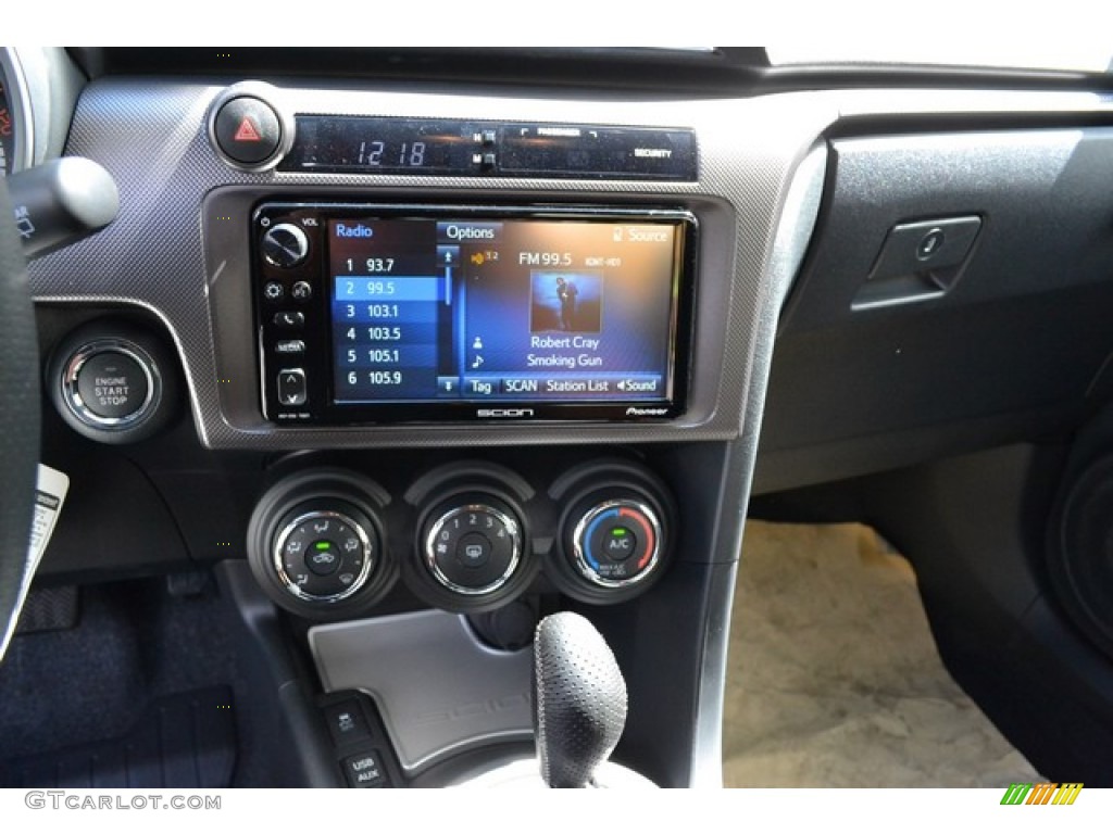 2016 Scion tC Standard tC Model Controls Photo #106965501