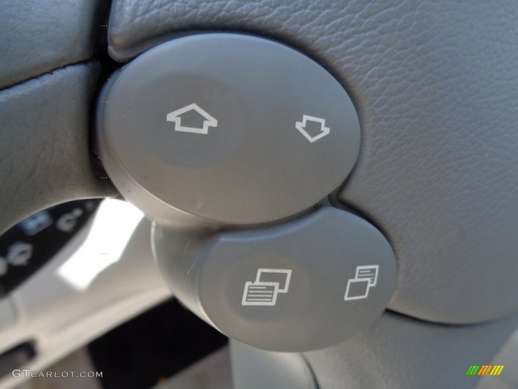 2003 Mercedes-Benz CLK 500 Coupe Controls Photo #106971204