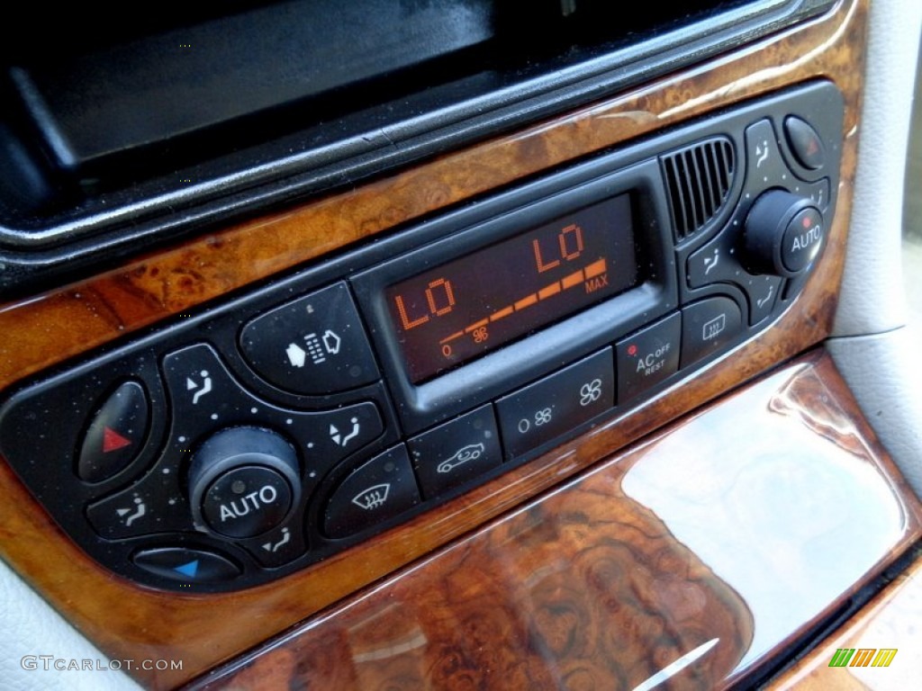 2003 Mercedes-Benz CLK 500 Coupe Controls Photo #106971252