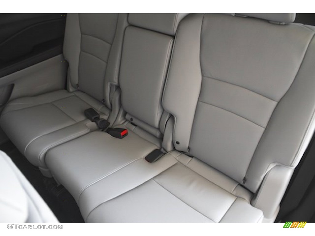 2016 Pilot EX-L AWD - Lunar Silver Metallic / Gray photo #17