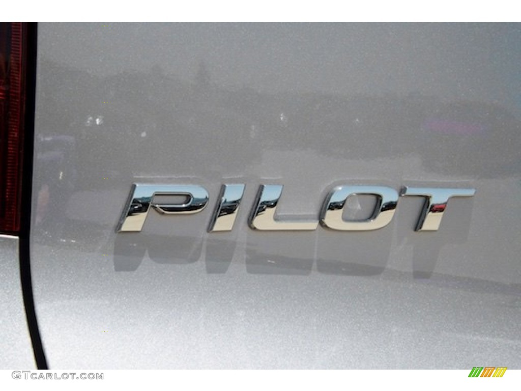 2016 Pilot EX - Lunar Silver Metallic / Gray photo #3