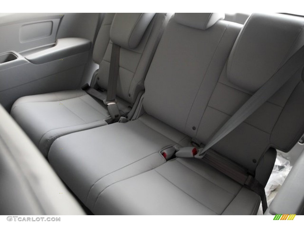 2016 Honda Odyssey EX-L Rear Seat Photo #106975851
