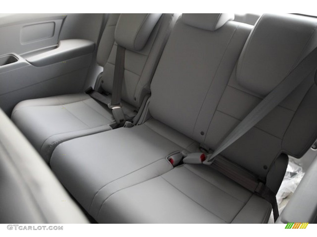 Gray Interior 2016 Honda Odyssey EX-L Photo #106975851