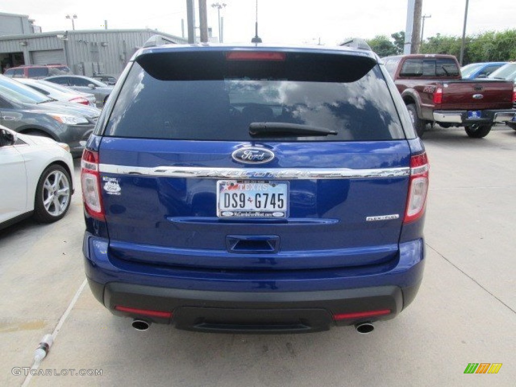 2013 Explorer FWD - Deep Impact Blue Metallic / Medium Light Stone photo #8