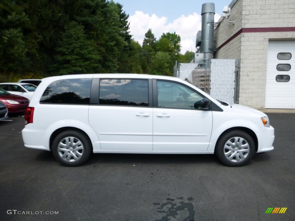 2016 Grand Caravan SE - Bright White / Black/Light Graystone photo #12