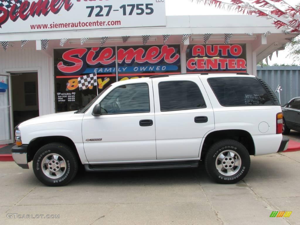 2000 Tahoe LT 4x4 - Summit White / Medium Oak photo #1