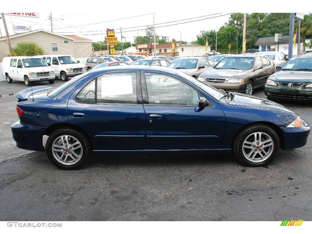 2002 Cavalier Sedan - Indigo Blue Metallic / Graphite photo #6