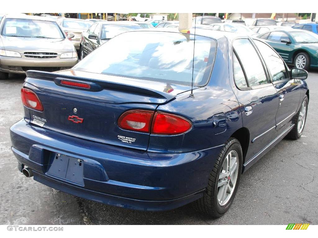 2002 Cavalier Sedan - Indigo Blue Metallic / Graphite photo #8