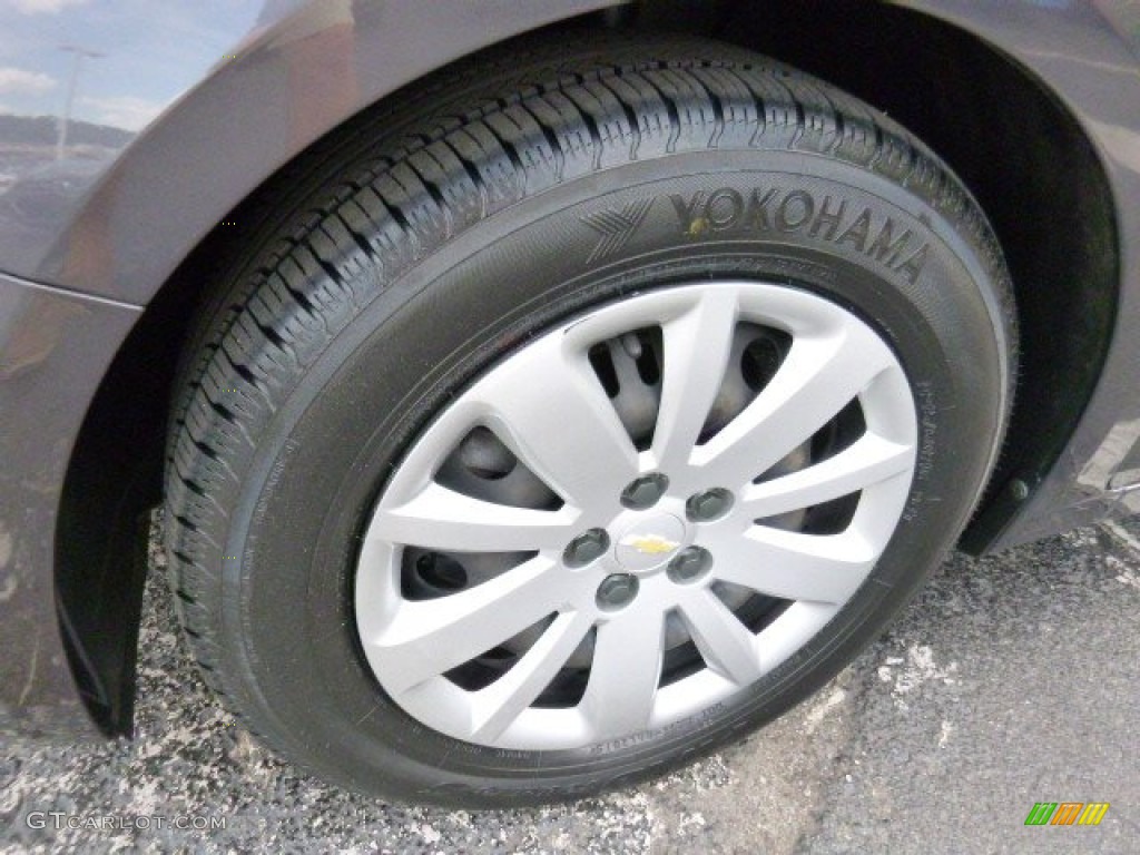 2011 Cruze LS - Taupe Gray Metallic / Jet Black/Medium Titanium photo #9