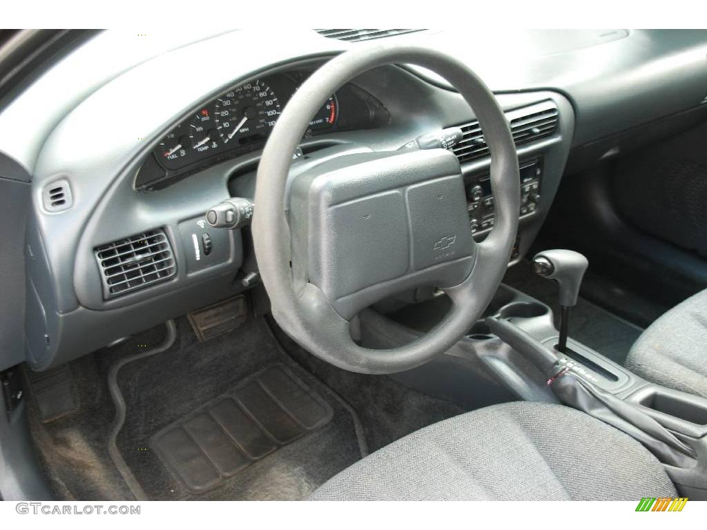 2002 Cavalier Sedan - Indigo Blue Metallic / Graphite photo #19