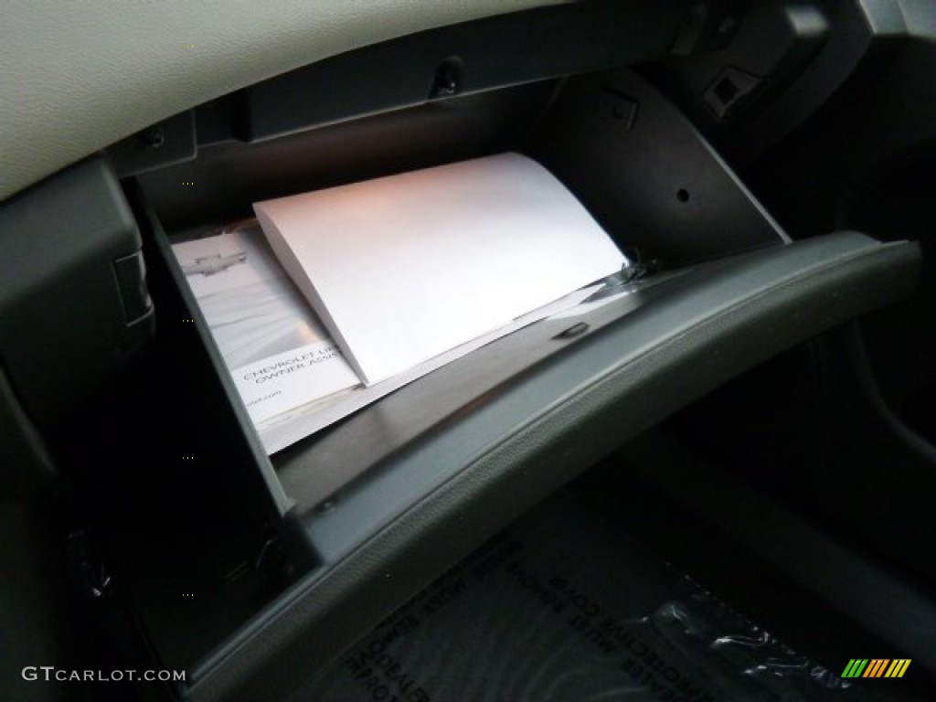 2011 Cruze LS - Taupe Gray Metallic / Jet Black/Medium Titanium photo #18