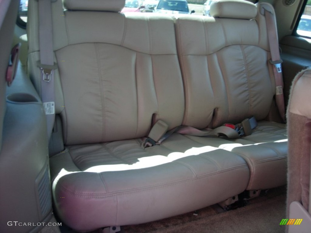 2002 Tahoe LT 4x4 - Redfire Metallic / Tan/Neutral photo #17