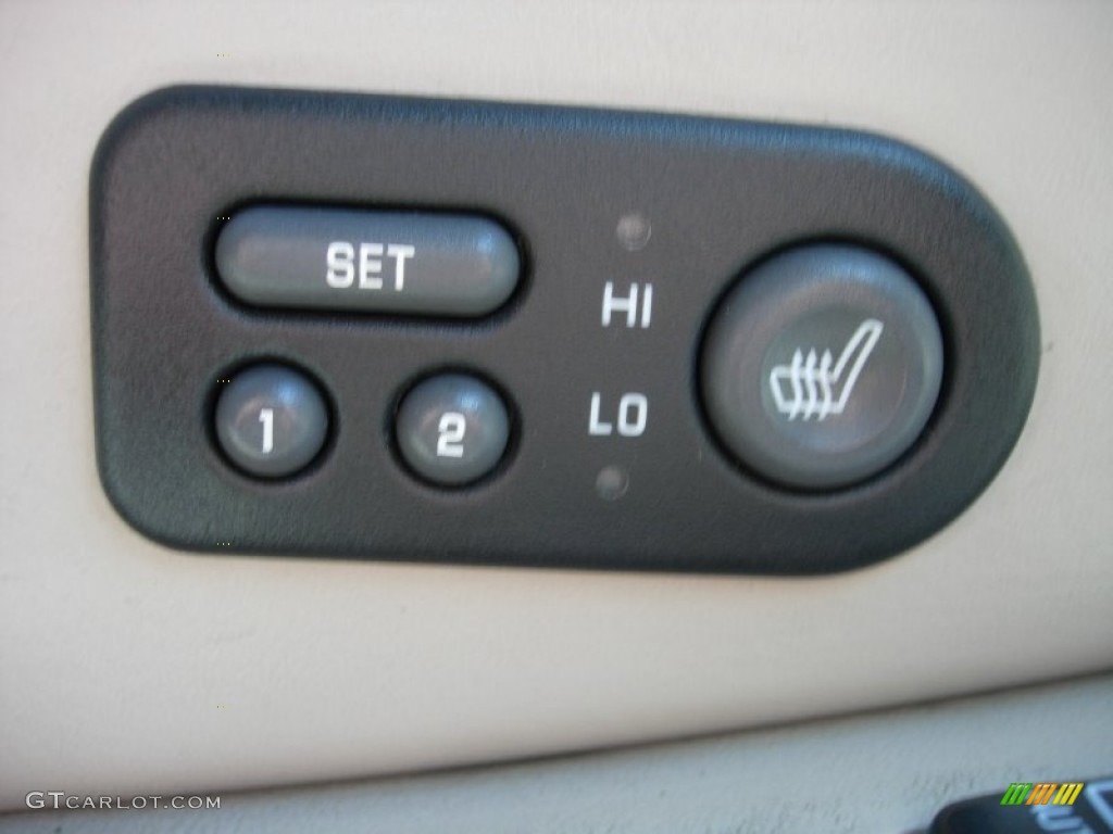 2002 Tahoe LT 4x4 - Redfire Metallic / Tan/Neutral photo #23