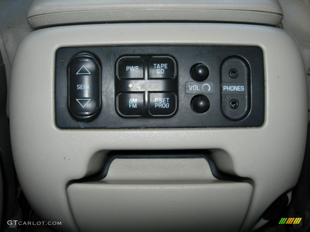 2002 Tahoe LT 4x4 - Redfire Metallic / Tan/Neutral photo #24