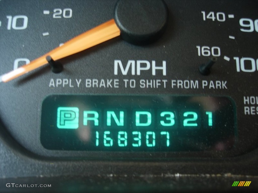 2002 Tahoe LT 4x4 - Redfire Metallic / Tan/Neutral photo #26