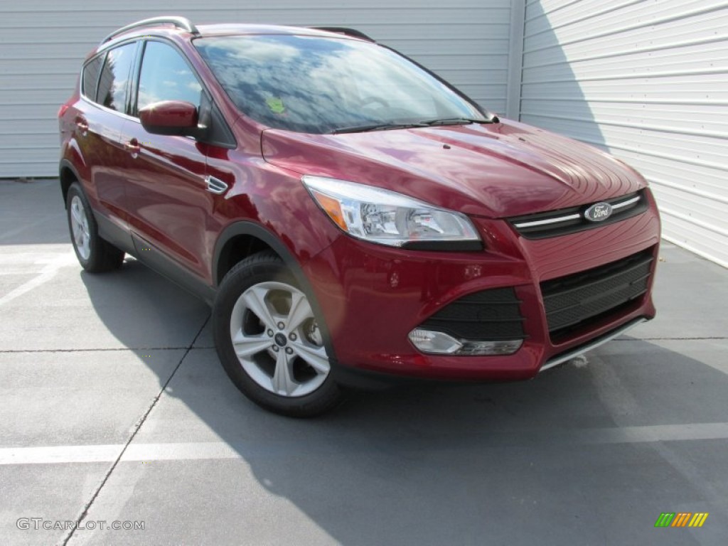 2016 Escape SE - Ruby Red Metallic / Medium Light Stone photo #2