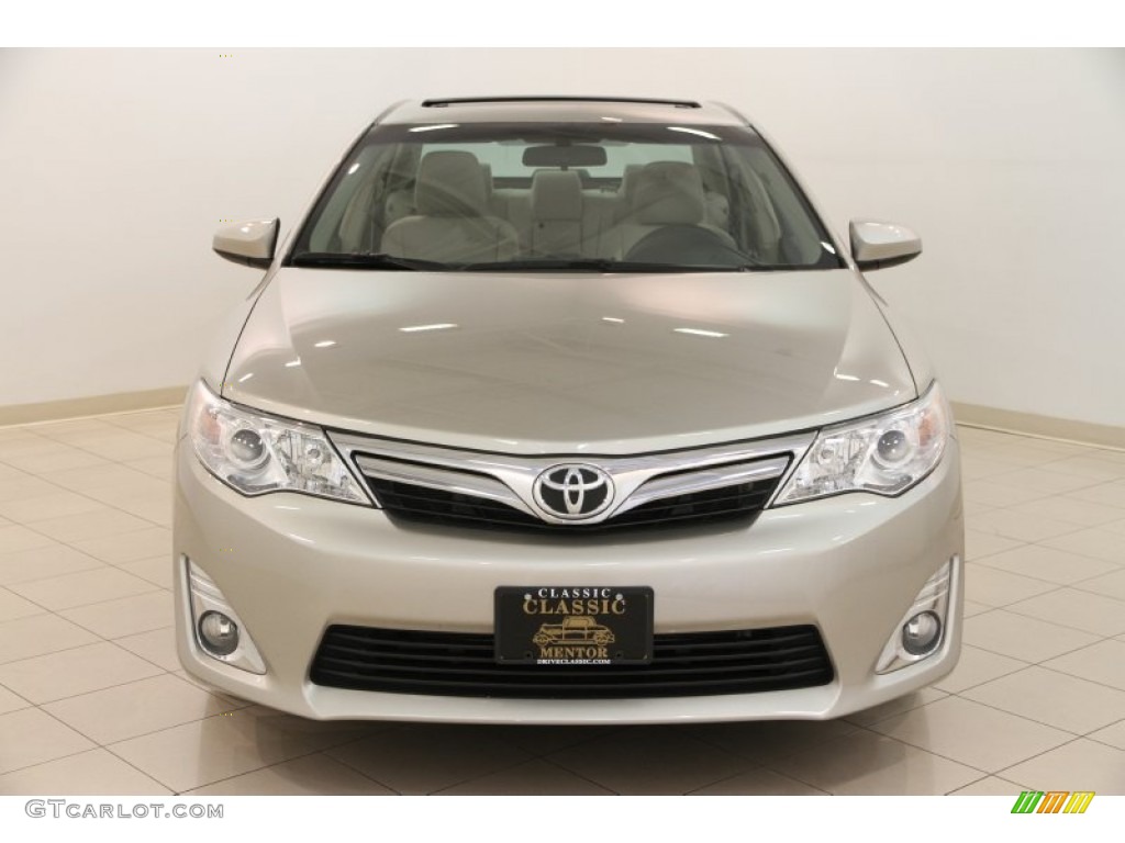 2013 Camry XLE - Champagne Mica / Ivory photo #2