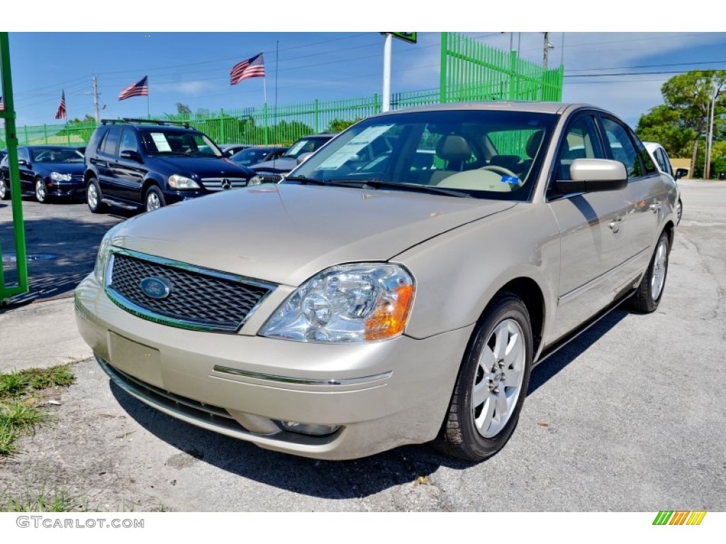 2005 Five Hundred SEL - Pueblo Gold Metallic / Shale Grey photo #3