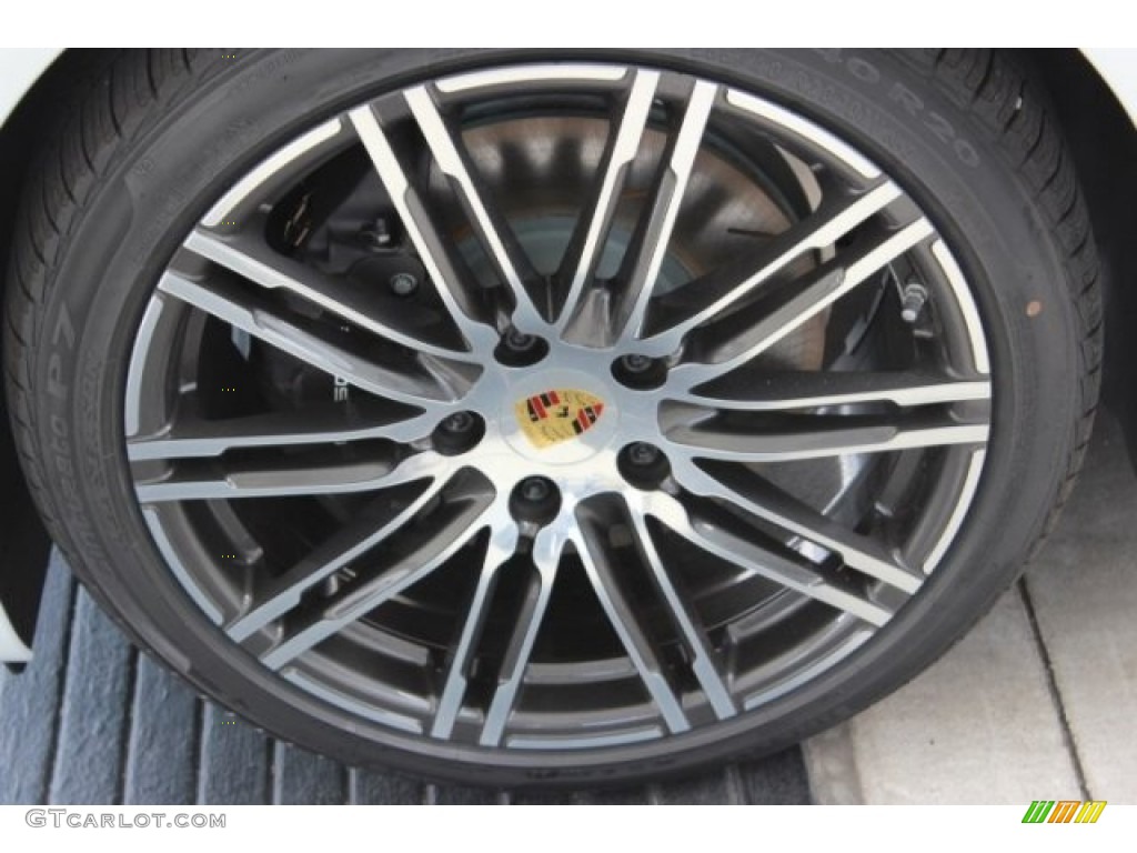 2016 Porsche Panamera 4 Edition Wheel Photos