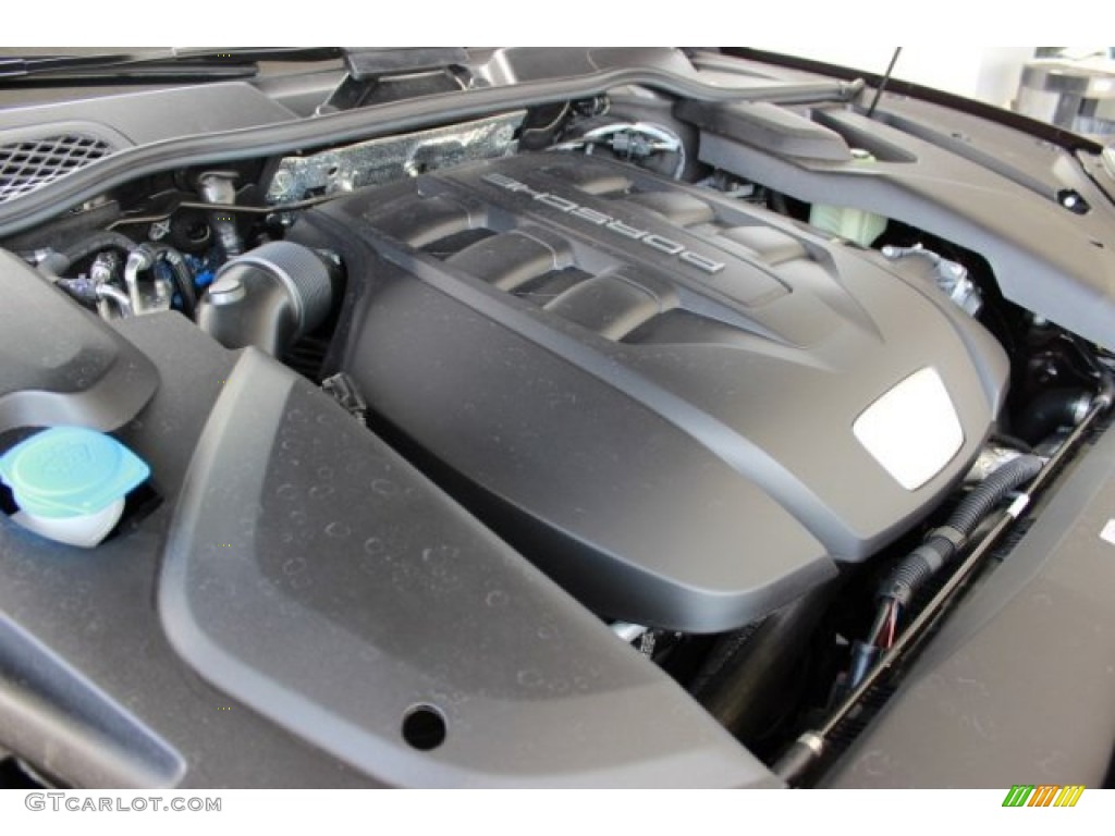 2016 Porsche Cayenne Standard Cayenne Model Engine Photos
