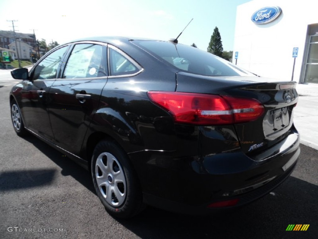 2015 Focus S Sedan - Tuxedo Black Metallic / Charcoal Black photo #8