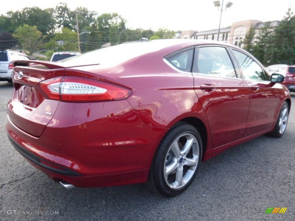 2016 Fusion SE - Ruby Red Metallic / Charcoal Black photo #2