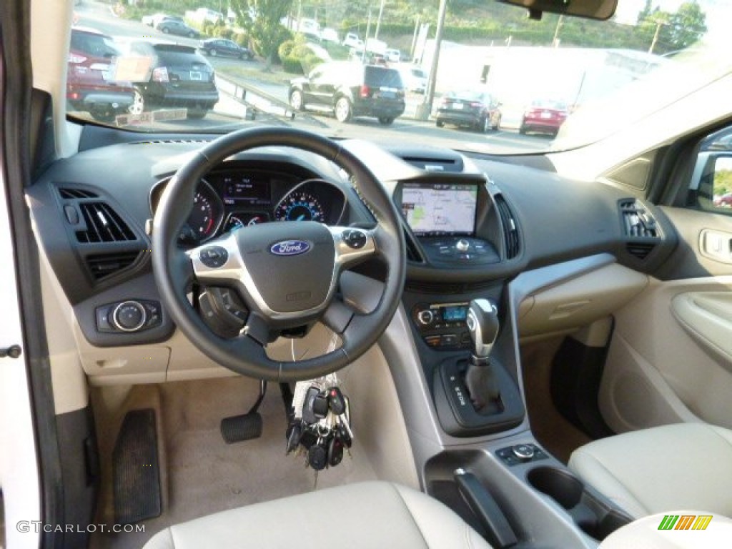 2015 Escape SE - Oxford White / Medium Light Stone photo #9