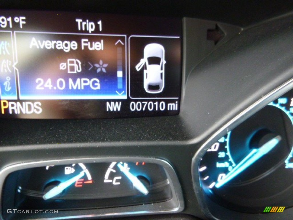 2015 Escape SE - Oxford White / Medium Light Stone photo #14