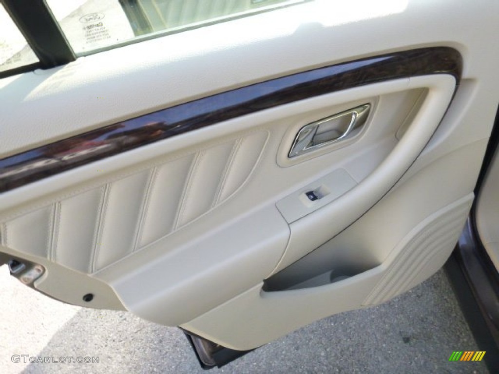 2015 Taurus Limited AWD - Caribou Metallic / Dune photo #19