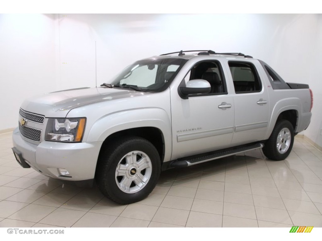 Sheer Silver Metallic 2011 Chevrolet Avalanche LT 4x4 Exterior Photo #107017698