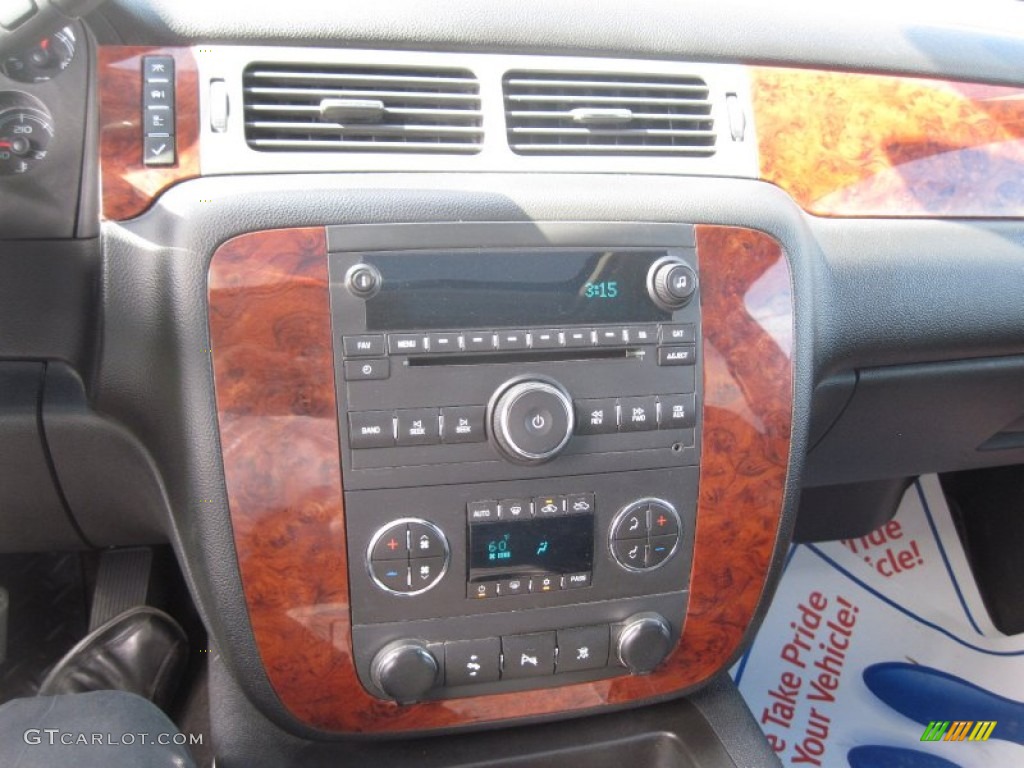 2010 Silverado 2500HD LTZ Crew Cab 4x4 - Sheer Silver Metallic / Ebony photo #38