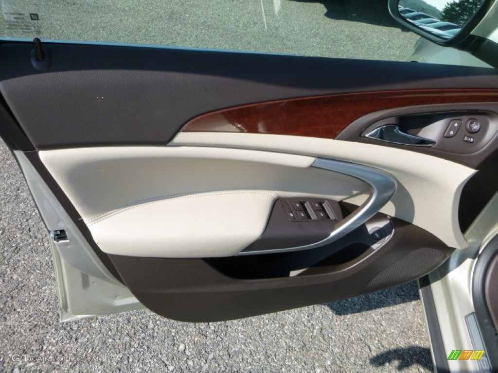 2016 Buick Regal Regal Group Light Neutral/Cocoa Door Panel Photo #107020806