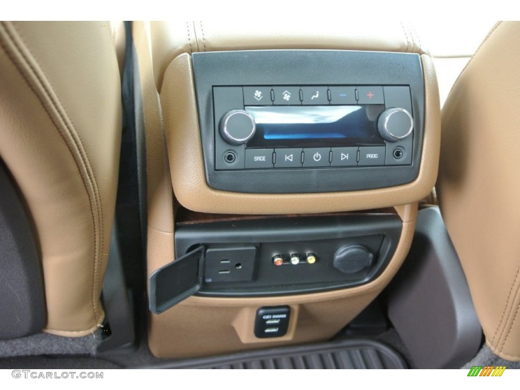 2016 Buick Enclave Leather Controls Photo #107026044