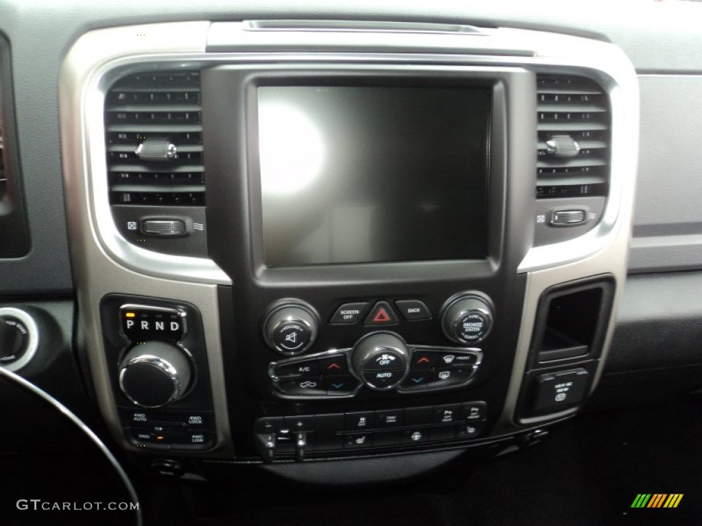 2016 Ram 1500 Big Horn Crew Cab 4x4 Controls Photo #107027172