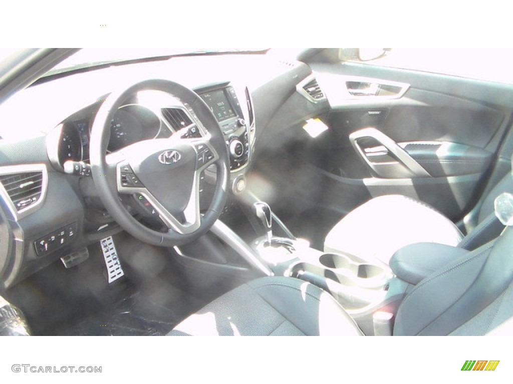 Black Interior 2016 Hyundai Veloster Standard Veloster Model Photo #107028090