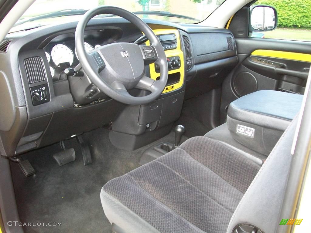 2005 Ram 1500 SLT Rumble Bee Regular Cab 4x4 - Solar Yellow / Dark Slate Gray photo #12