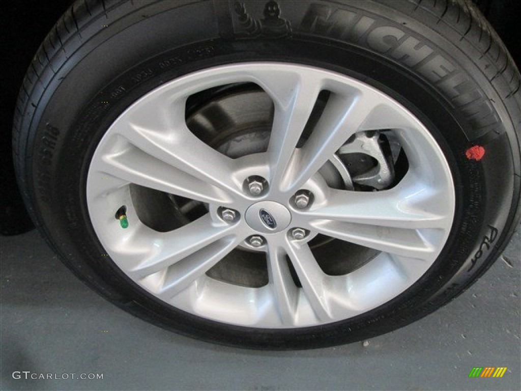 2015 Taurus SE - Tuxedo Black Metallic / Dune photo #4