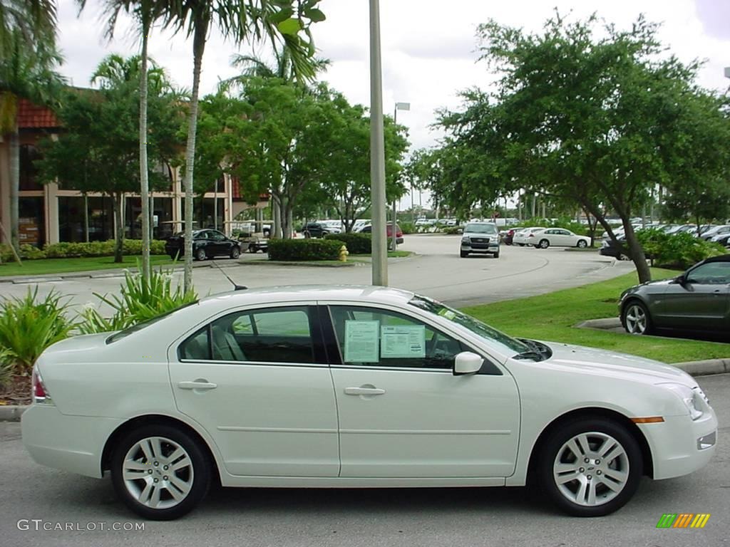 2008 Fusion SEL V6 - White Suede / Camel photo #2