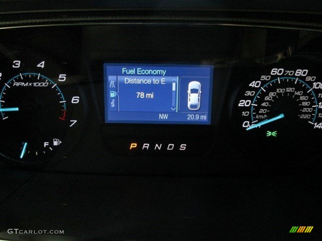 2015 Taurus SE - Tuxedo Black Metallic / Dune photo #17