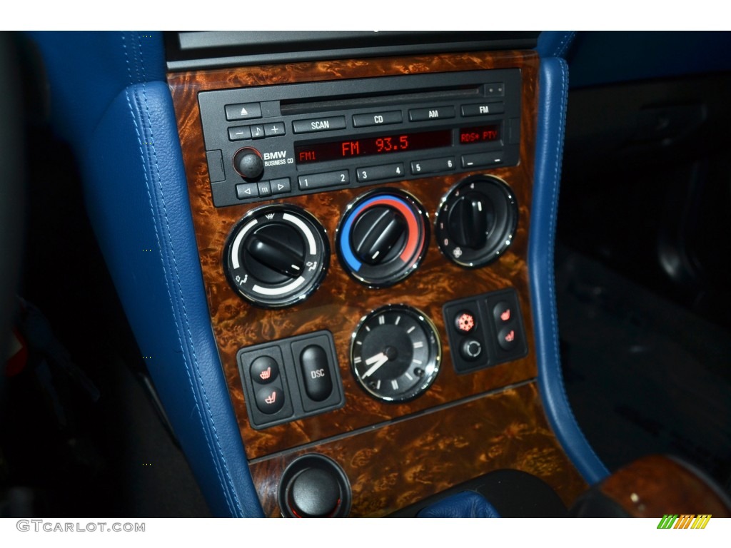 2001 BMW Z3 3.0i Roadster Controls Photo #107034027
