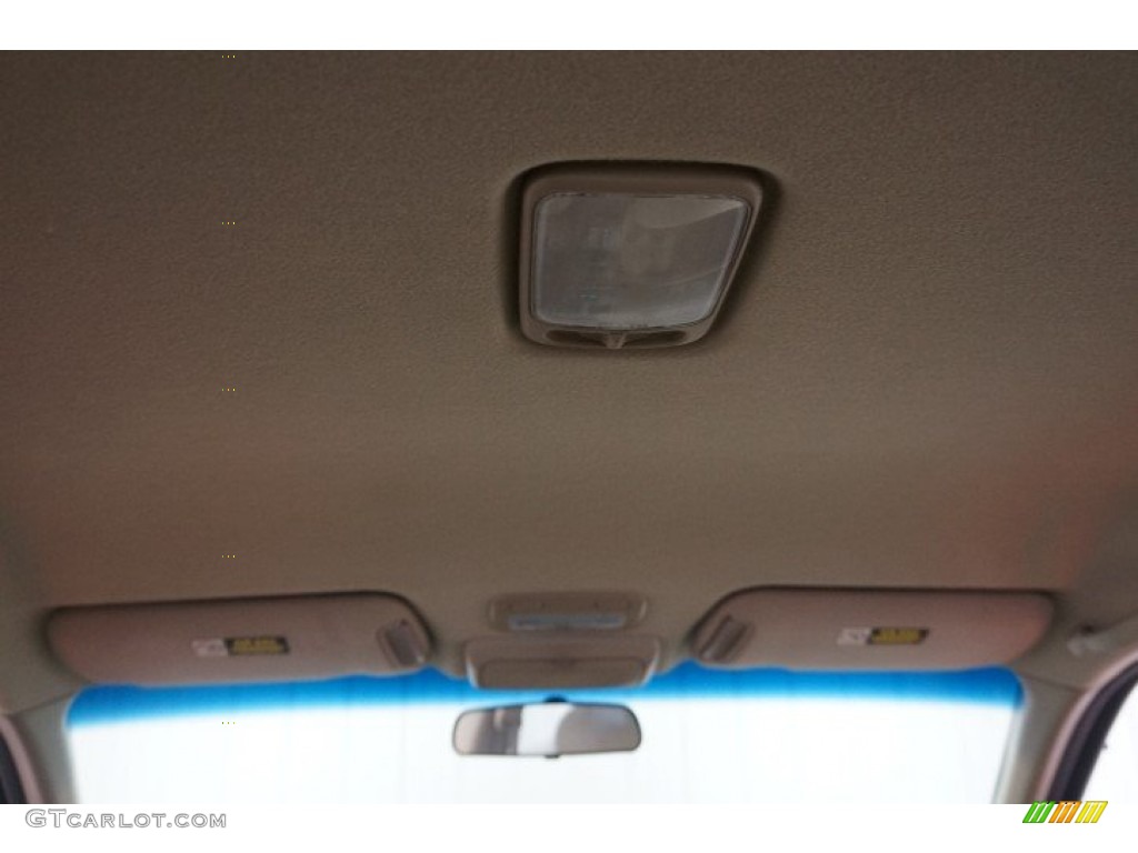 2001 Maxima SE - Icelandic White Pearl / Blond photo #19